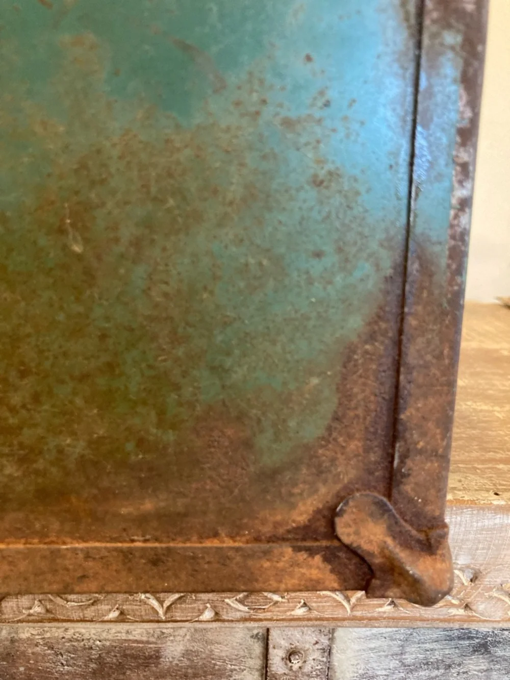Vintage Metal Toolbox in Teal with Carry Handle and Insert 21” Long Distressed - Picture 13 of 16